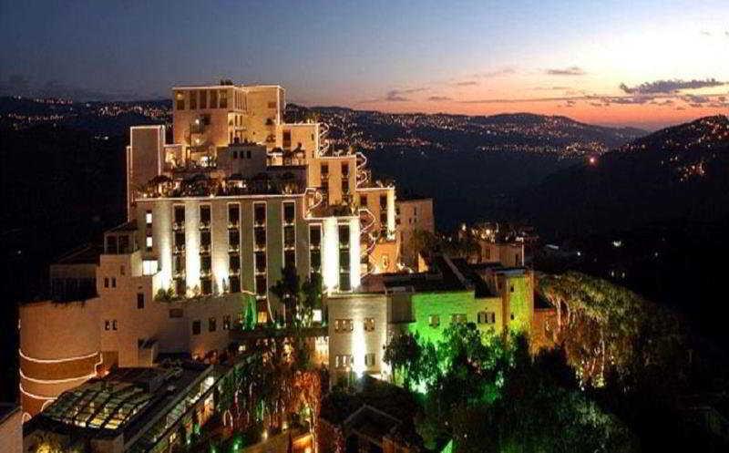 בורומאנה Grand Hills Hotel & Spa מראה חיצוני תמונה