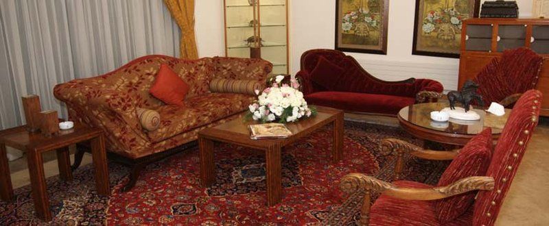 בורומאנה Grand Hills Hotel & Spa מראה חיצוני תמונה