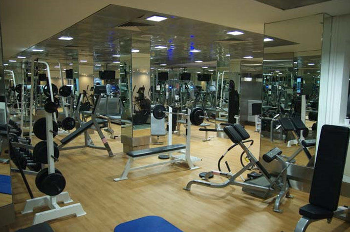 בורומאנה Grand Hills Hotel & Spa מראה חיצוני תמונה