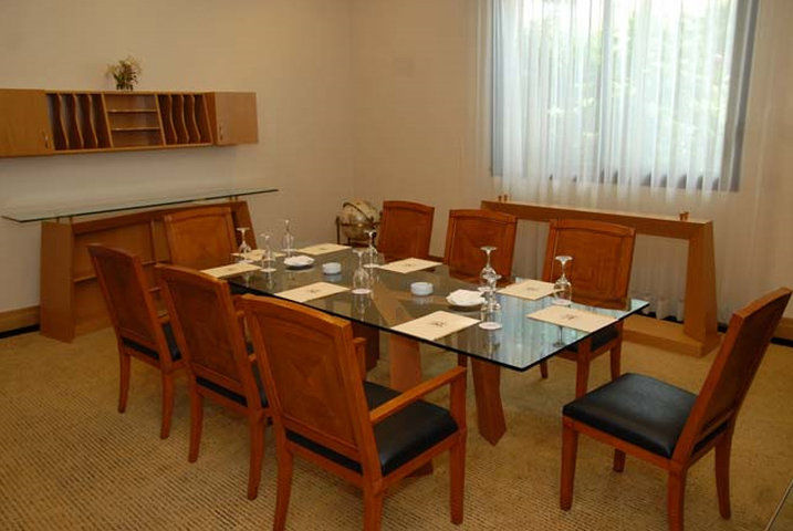 בורומאנה Grand Hills Hotel & Spa מראה חיצוני תמונה