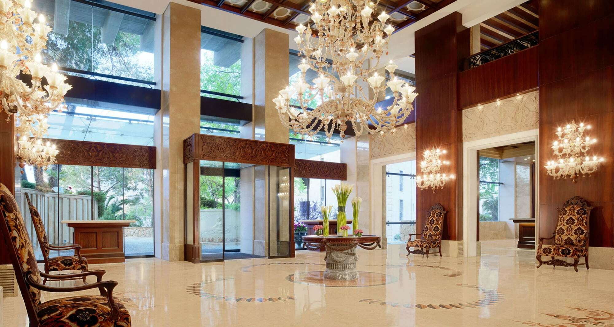 בורומאנה Grand Hills Hotel & Spa מראה חיצוני תמונה
