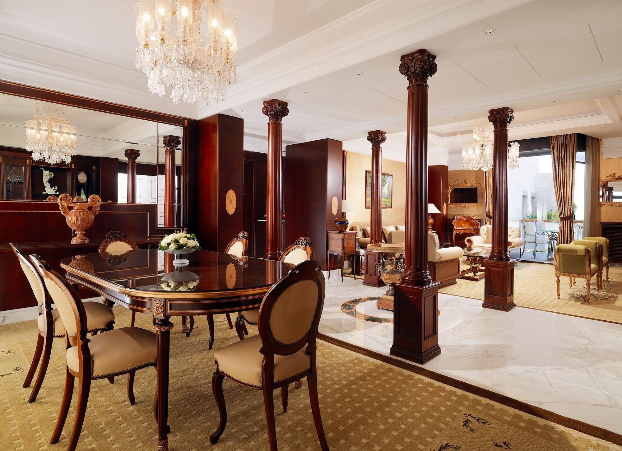 בורומאנה Grand Hills Hotel & Spa מראה חיצוני תמונה