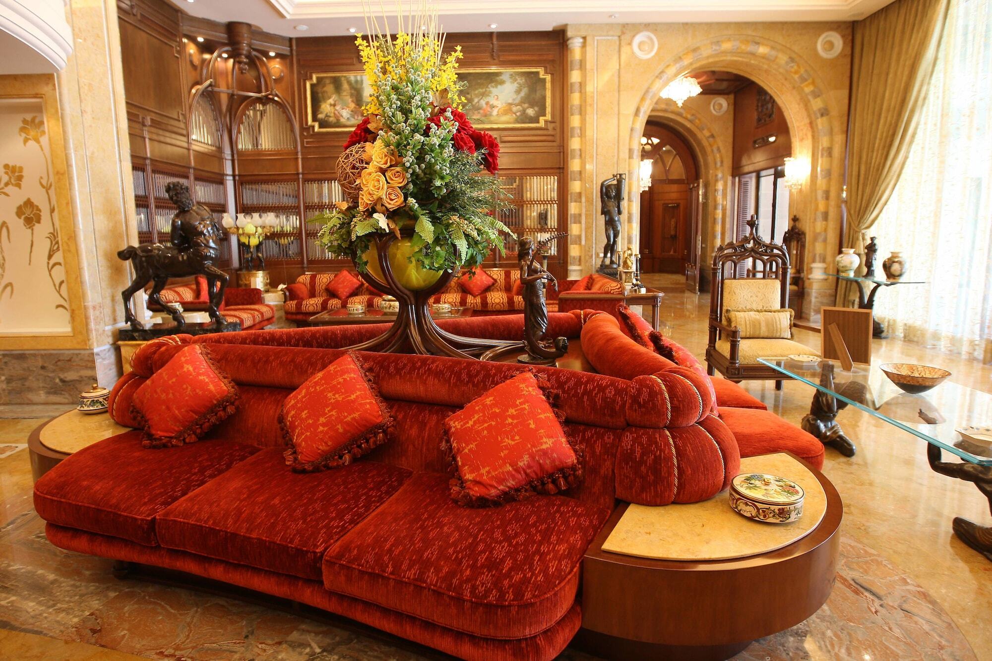 בורומאנה Grand Hills Hotel & Spa מראה חיצוני תמונה